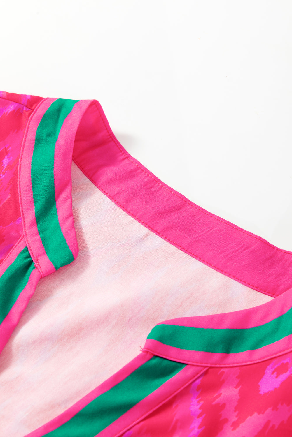 White Allover Print Contrast Split Neckline Short Puff Sleeve Curvy Dress