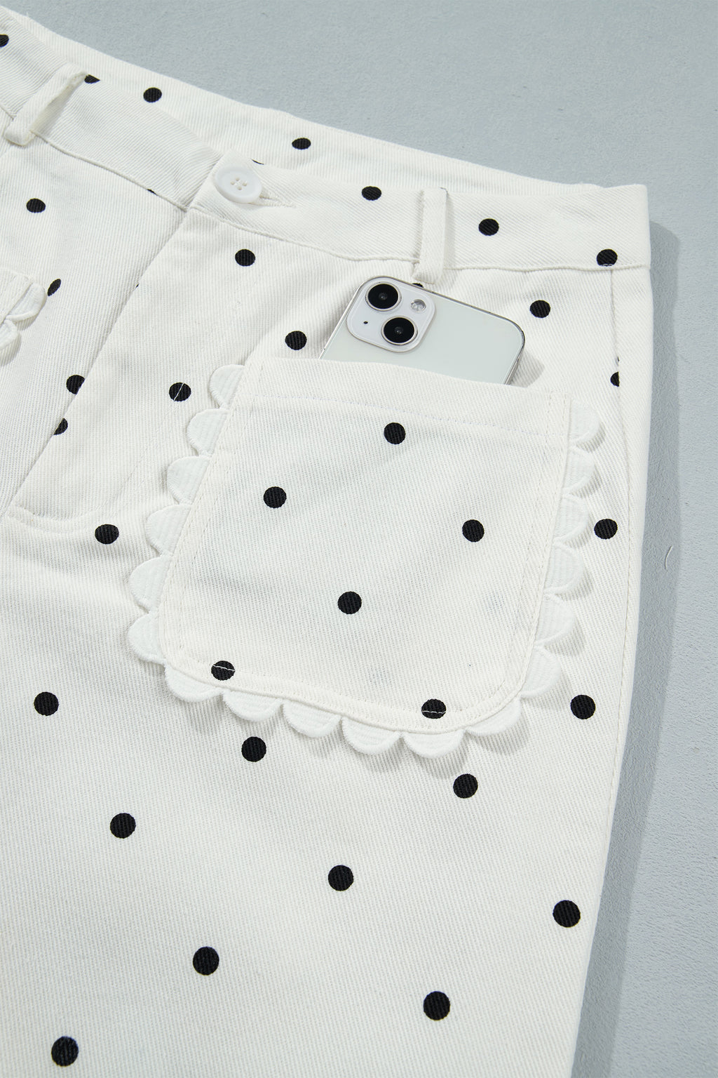 White Polka Dot Print Scalloped Patch Pocket Cotton Shift Pants