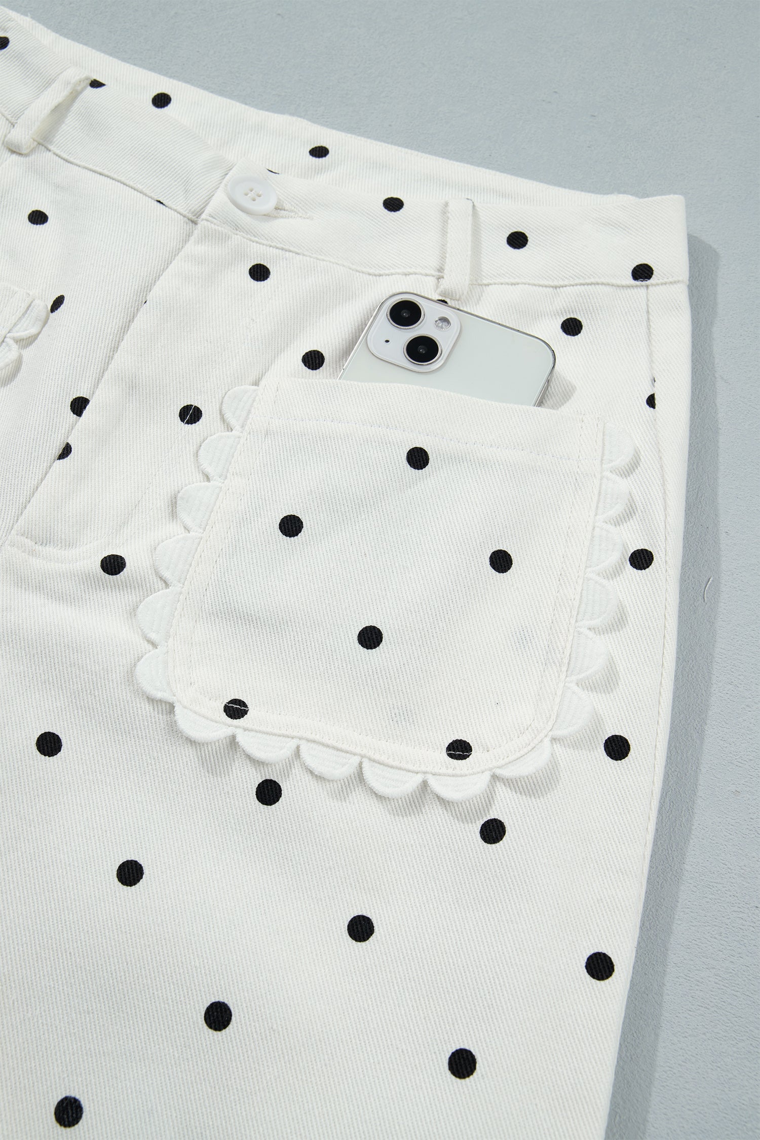 White Polka Dot Print Scalloped Patch Pocket Cotton Shift Pants
