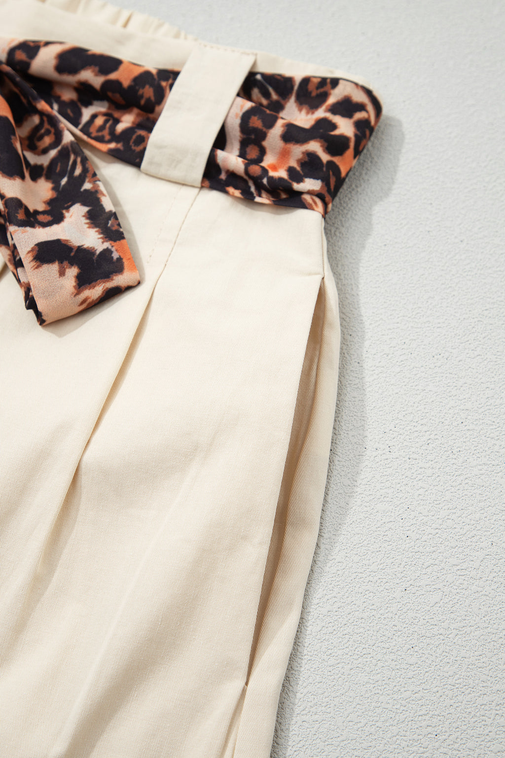 Oatmeal Leopard Contrast Sash Belt Pleated Wide Leg Shorts
