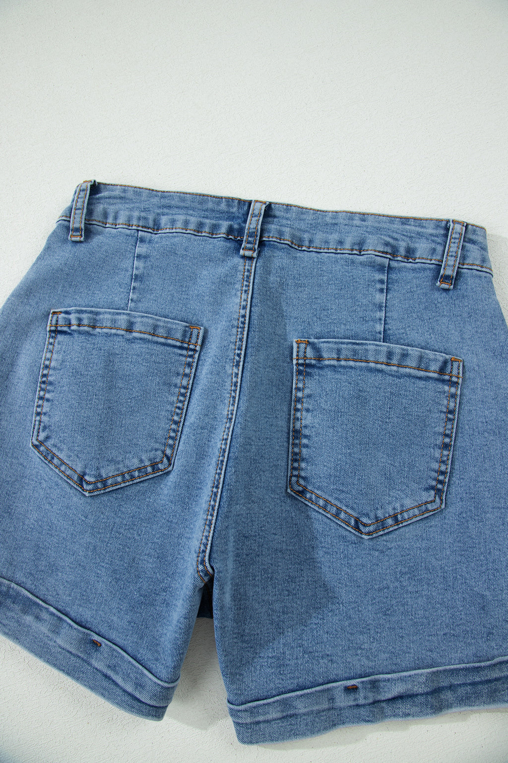 Ivy Seam Detail Pocketed Cuffed Hem Denim Shorts
