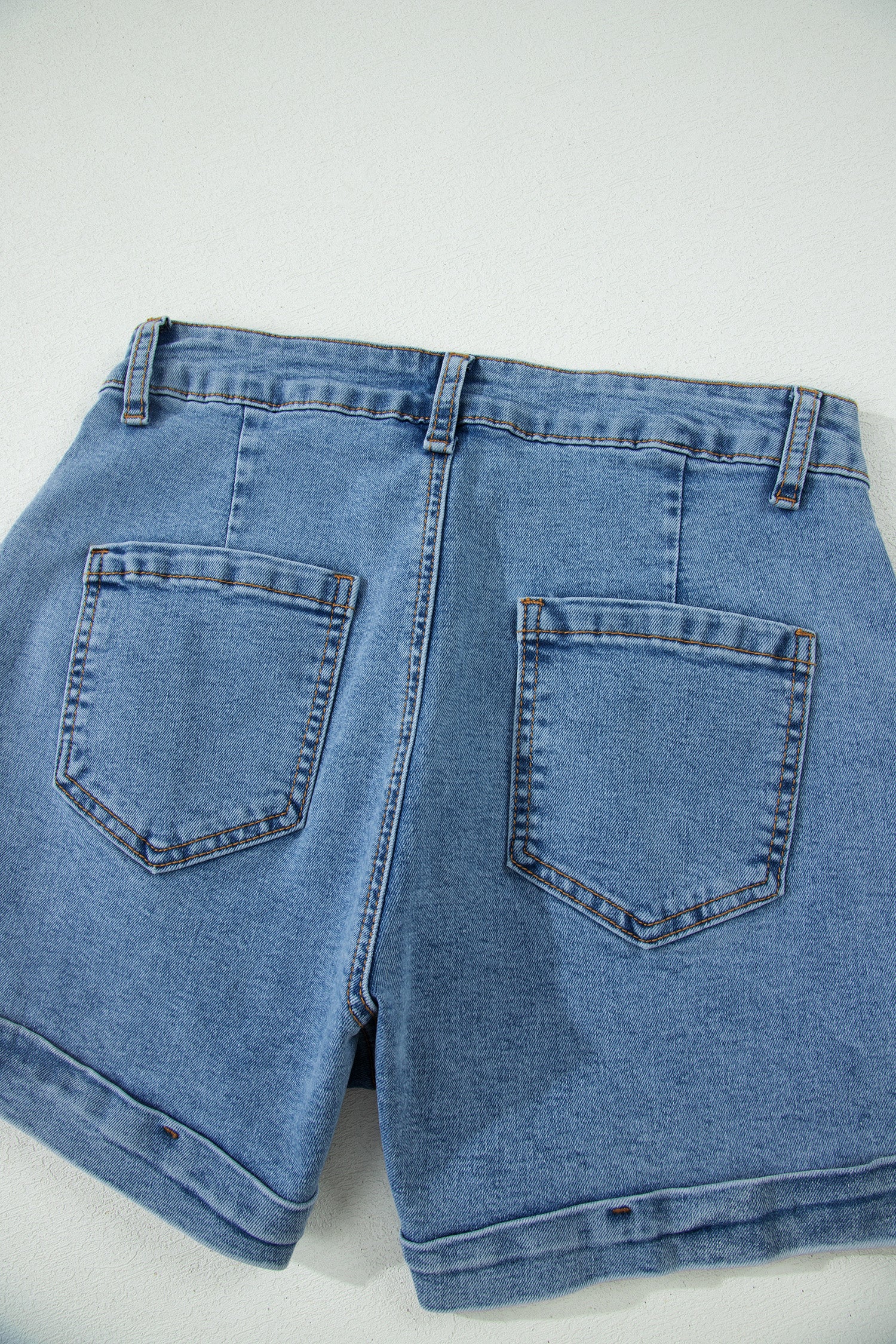 Ivy Seam Detail Pocketed Cuffed Hem Denim Shorts