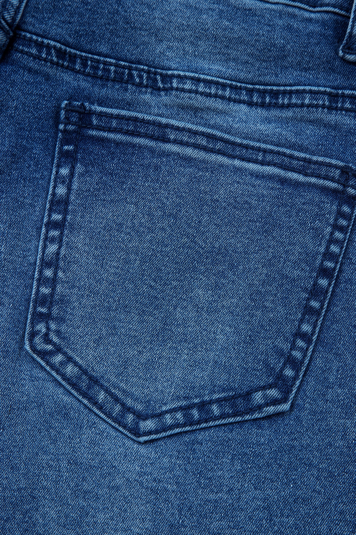 Frayed Cropped Straight Jeans