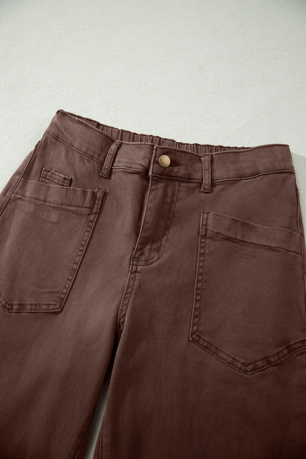 Square patch pocket ankle-length barrel jeans by Dear-Lover featuring a classic denim look and stylish patch pockets.