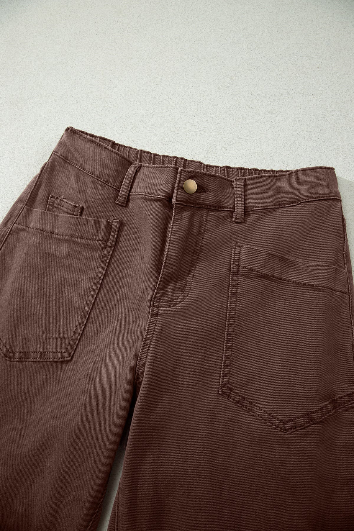 Square patch pocket ankle-length barrel jeans by Dear-Lover featuring a classic denim look and stylish patch pockets.