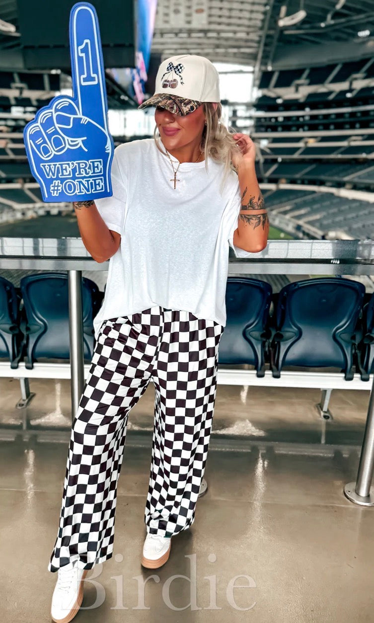 Relaxed Boyfriend Tee- White