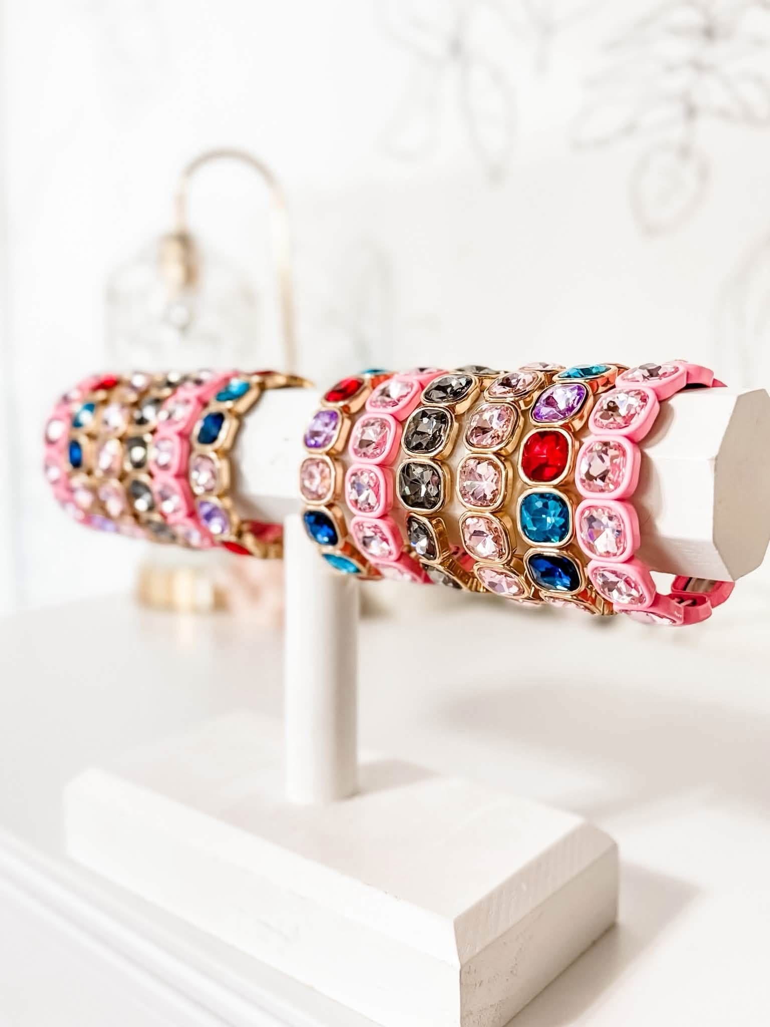 MAIN CHARACTER BRACELET - ETA 8/20