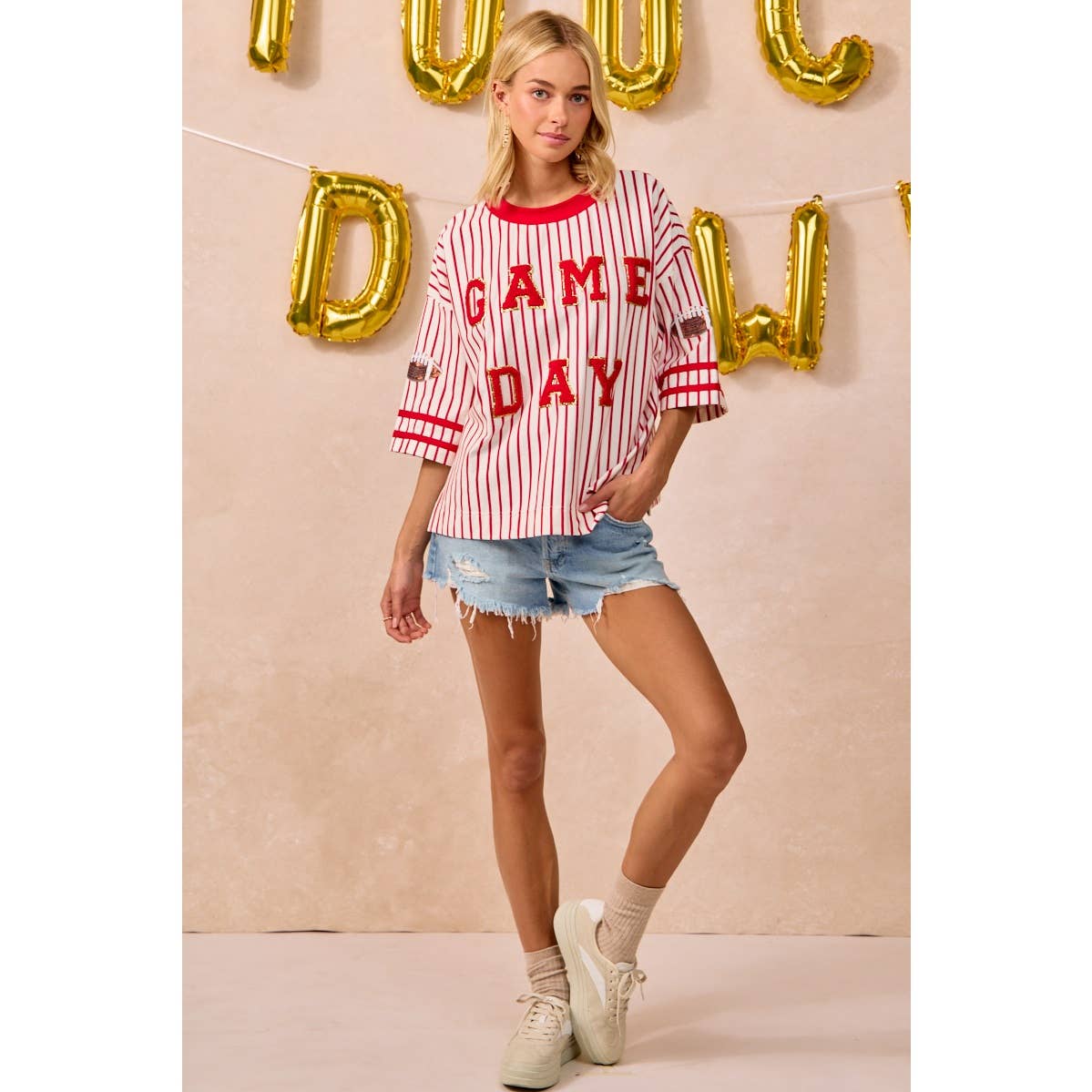 GAMEDAY THEME STRIPE KNIT TOP WITH SLEEVE PATCHED