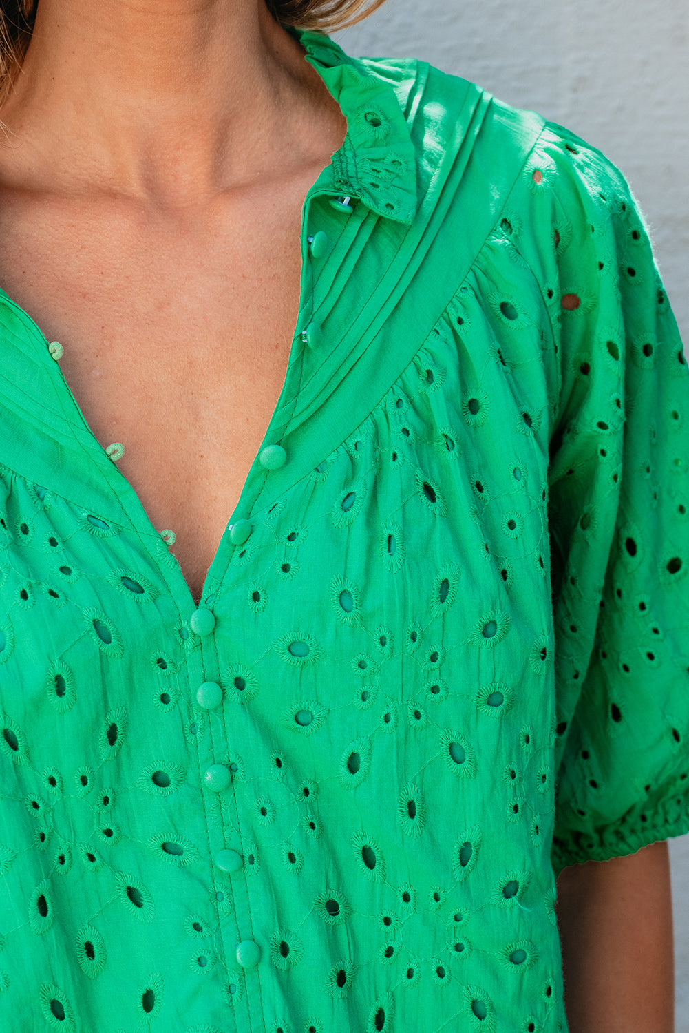 White Flower Embroidered Hollow-out Puff Sleeve Blouse
