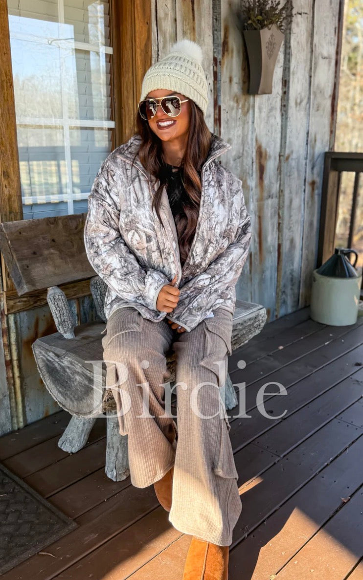 Cozy Cloud Jacket in dark camo