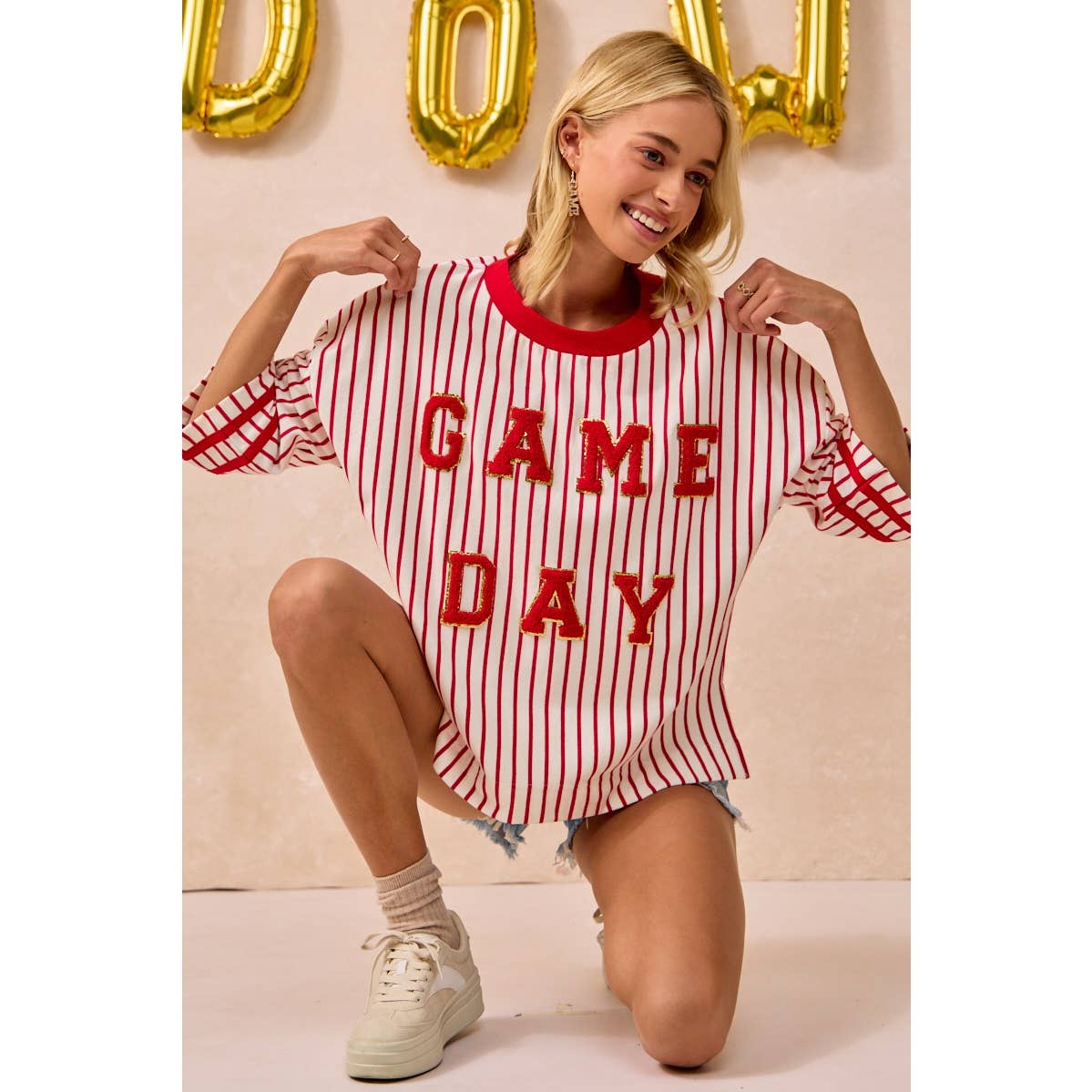 GAMEDAY THEME STRIPE KNIT TOP WITH SLEEVE PATCHED