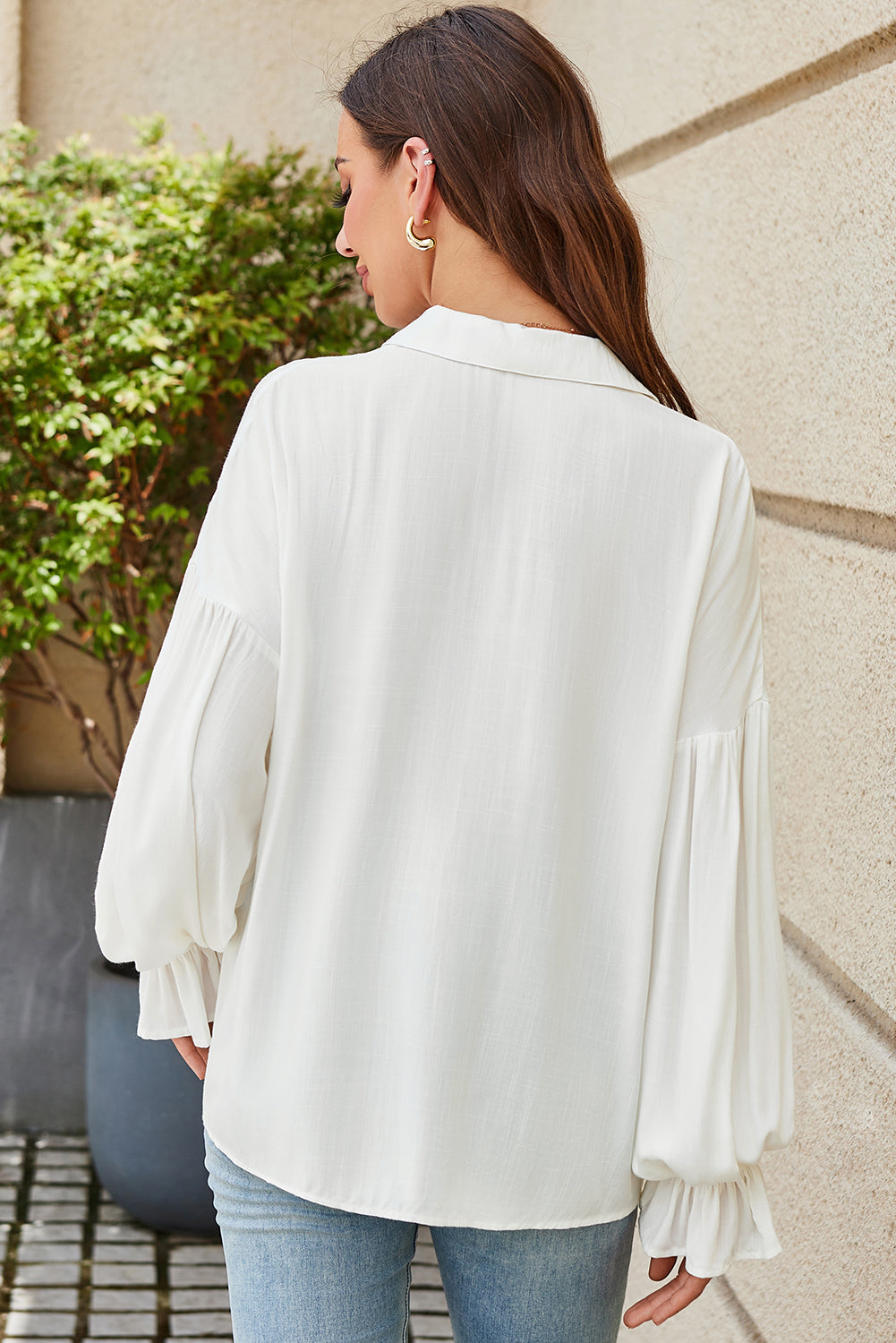 White Ruffle Elastic Cuffs Puffy Long Sleeve Button Down Shirt