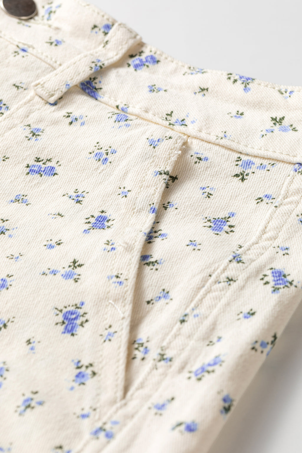 White Floral Casual Cute Denim Shorts