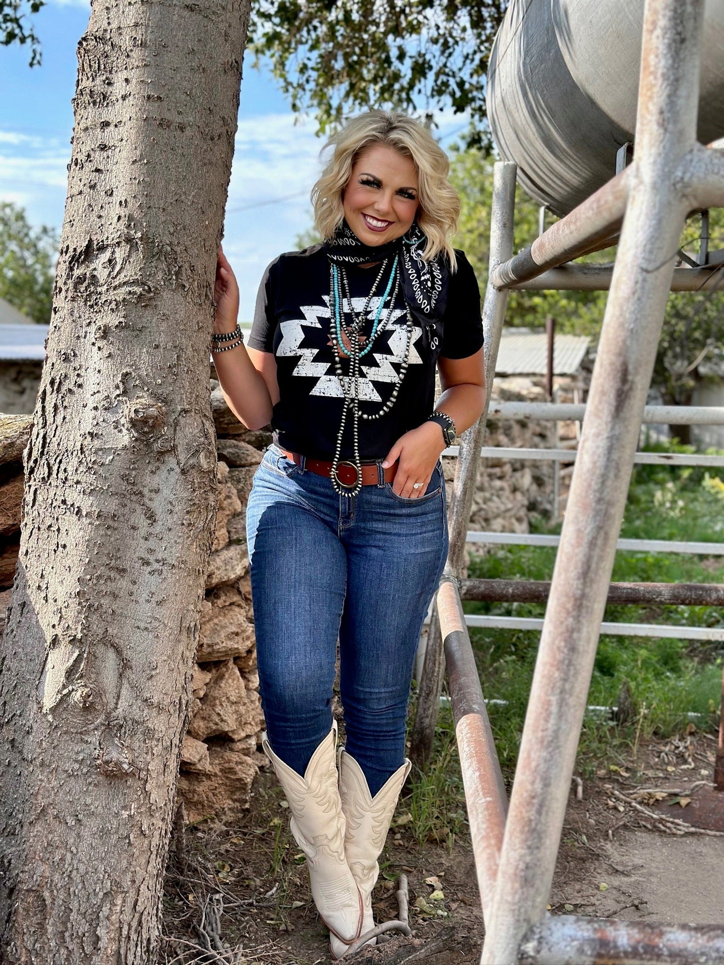 Durango Aztec Vneck Tee