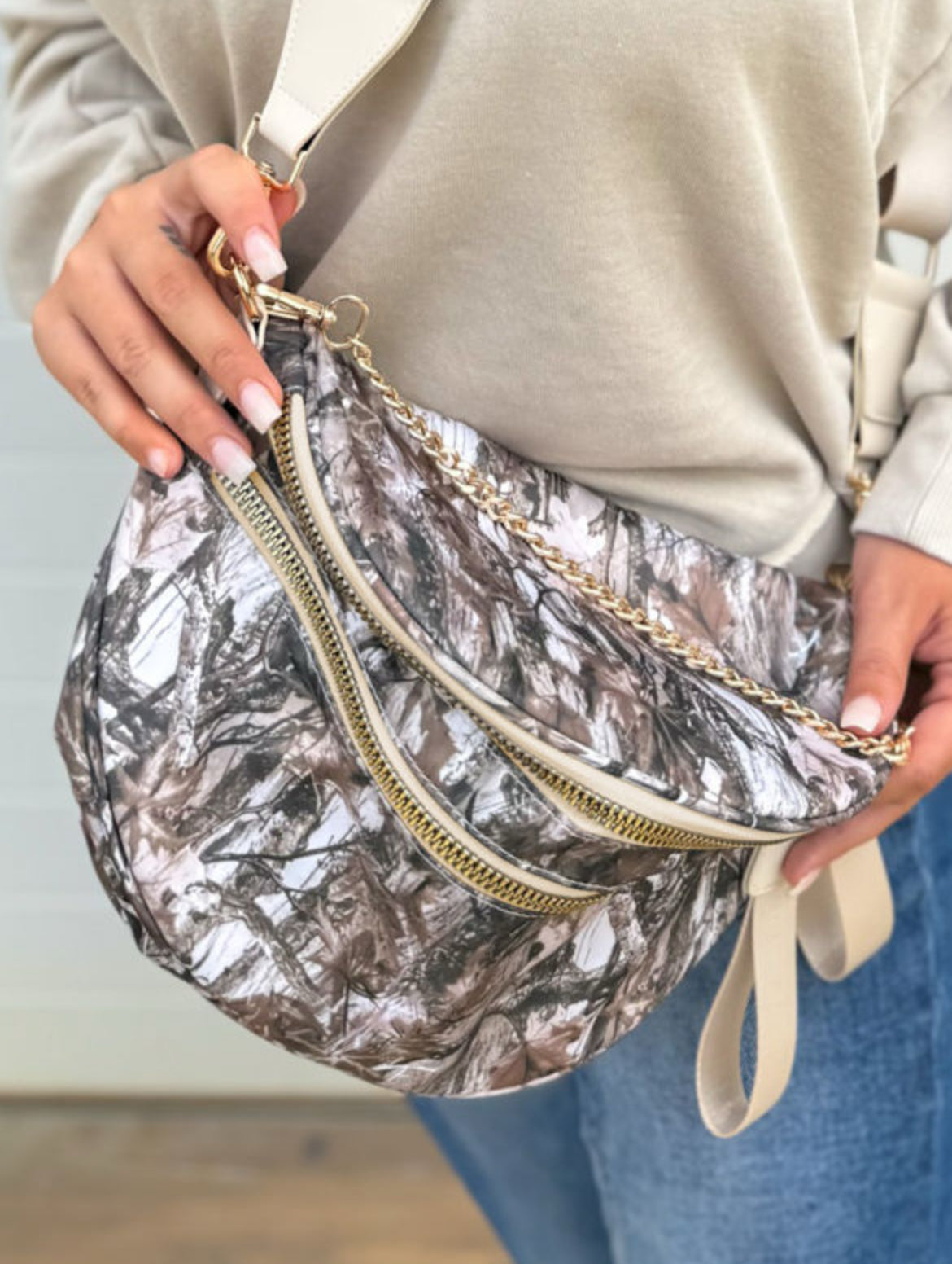 Camo crossbody bags