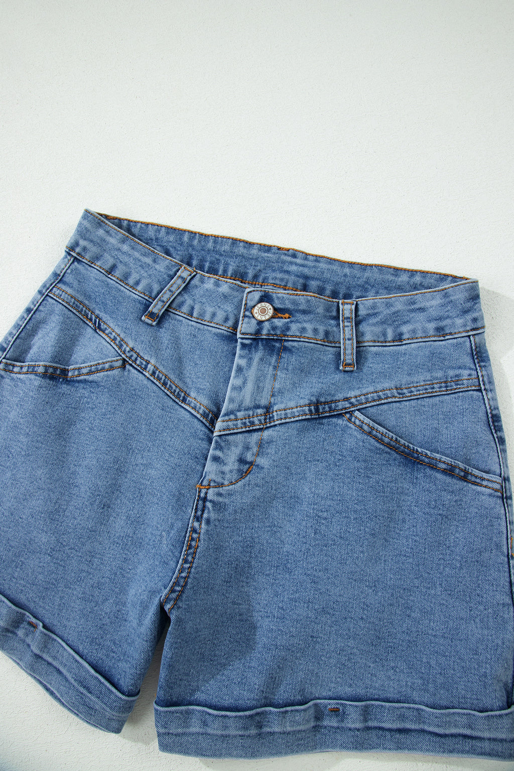 Ivy Seam Detail Pocketed Cuffed Hem Denim Shorts
