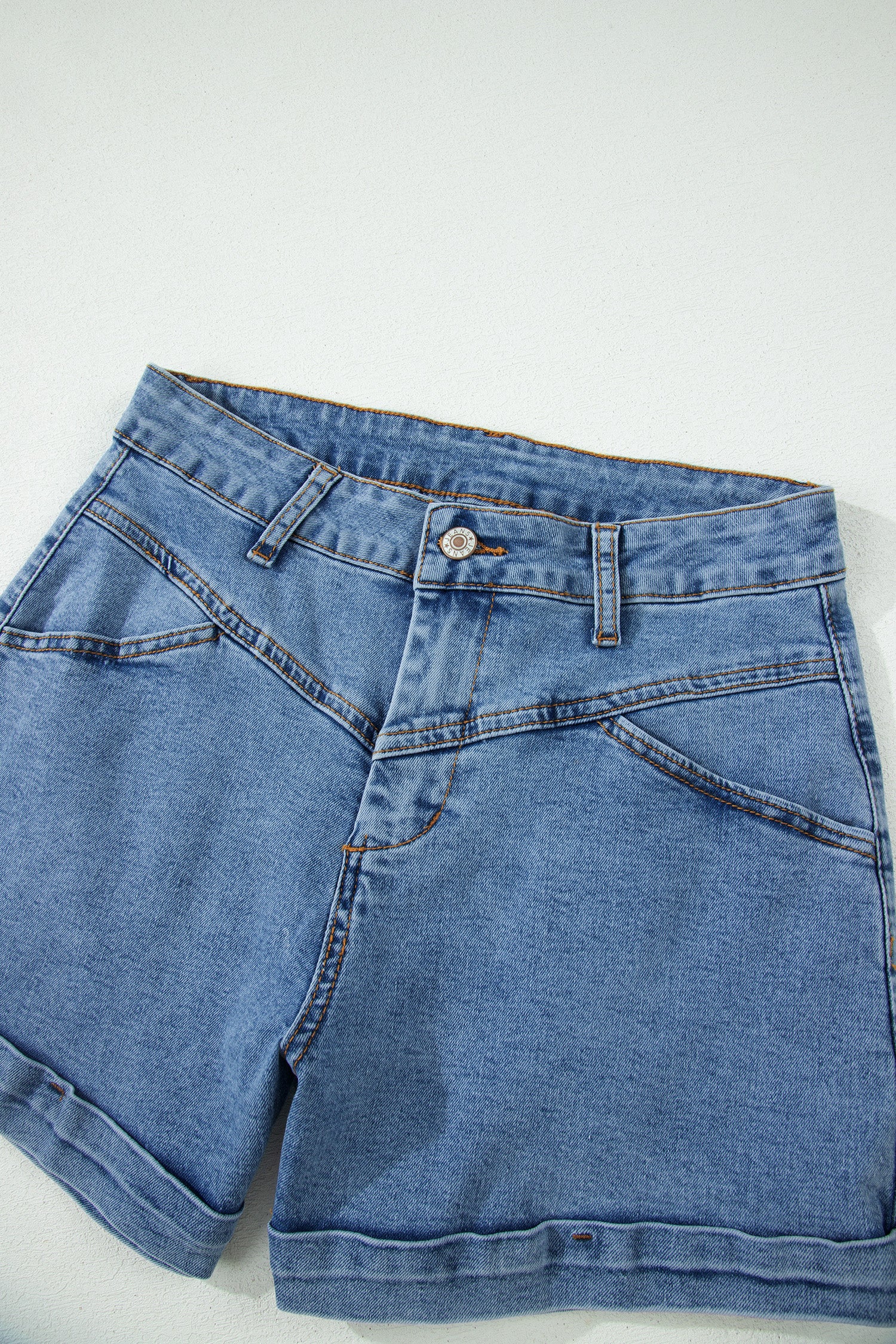 Ivy Seam Detail Pocketed Cuffed Hem Denim Shorts