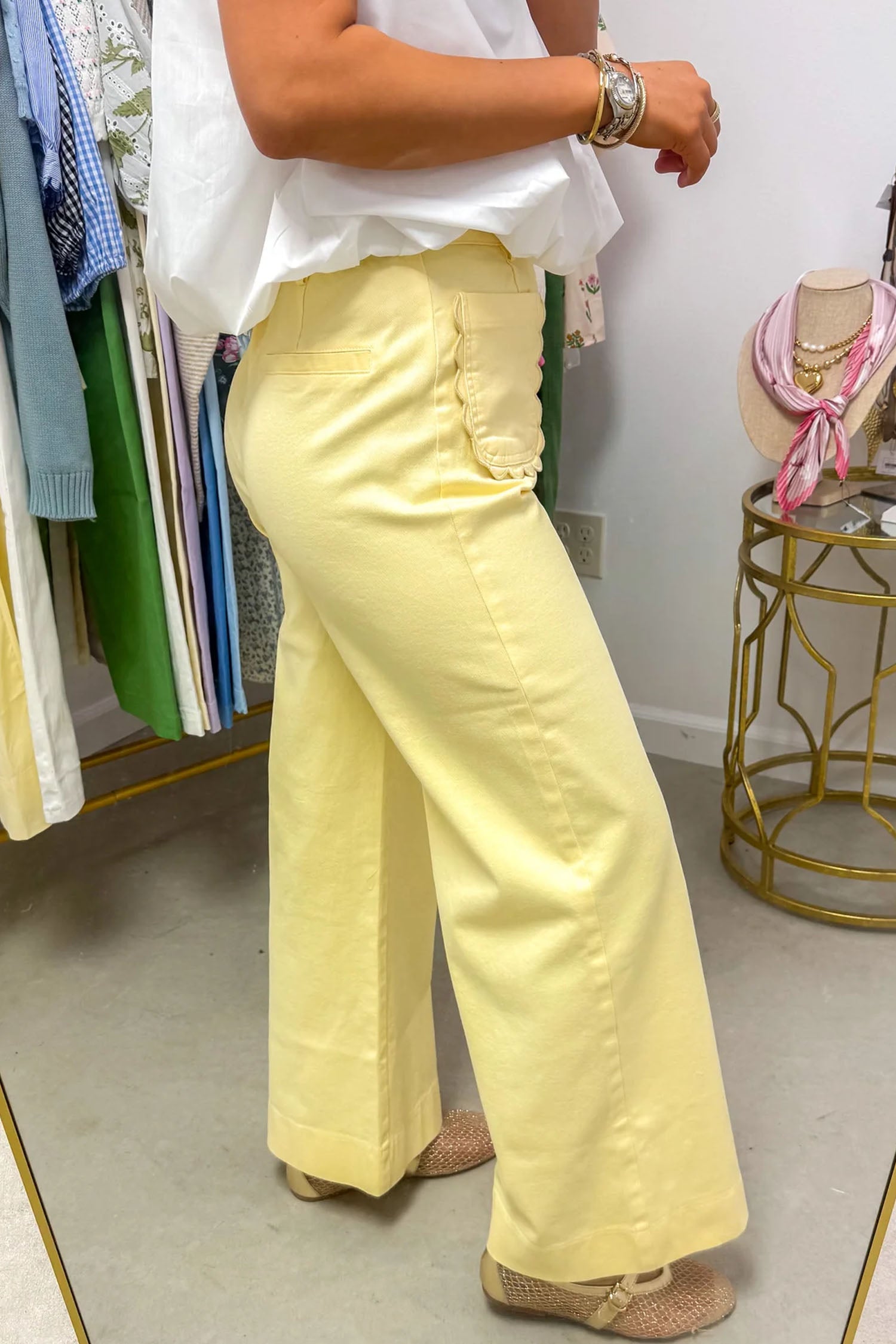 Scalloped Patch Pocket Shift Jeans
