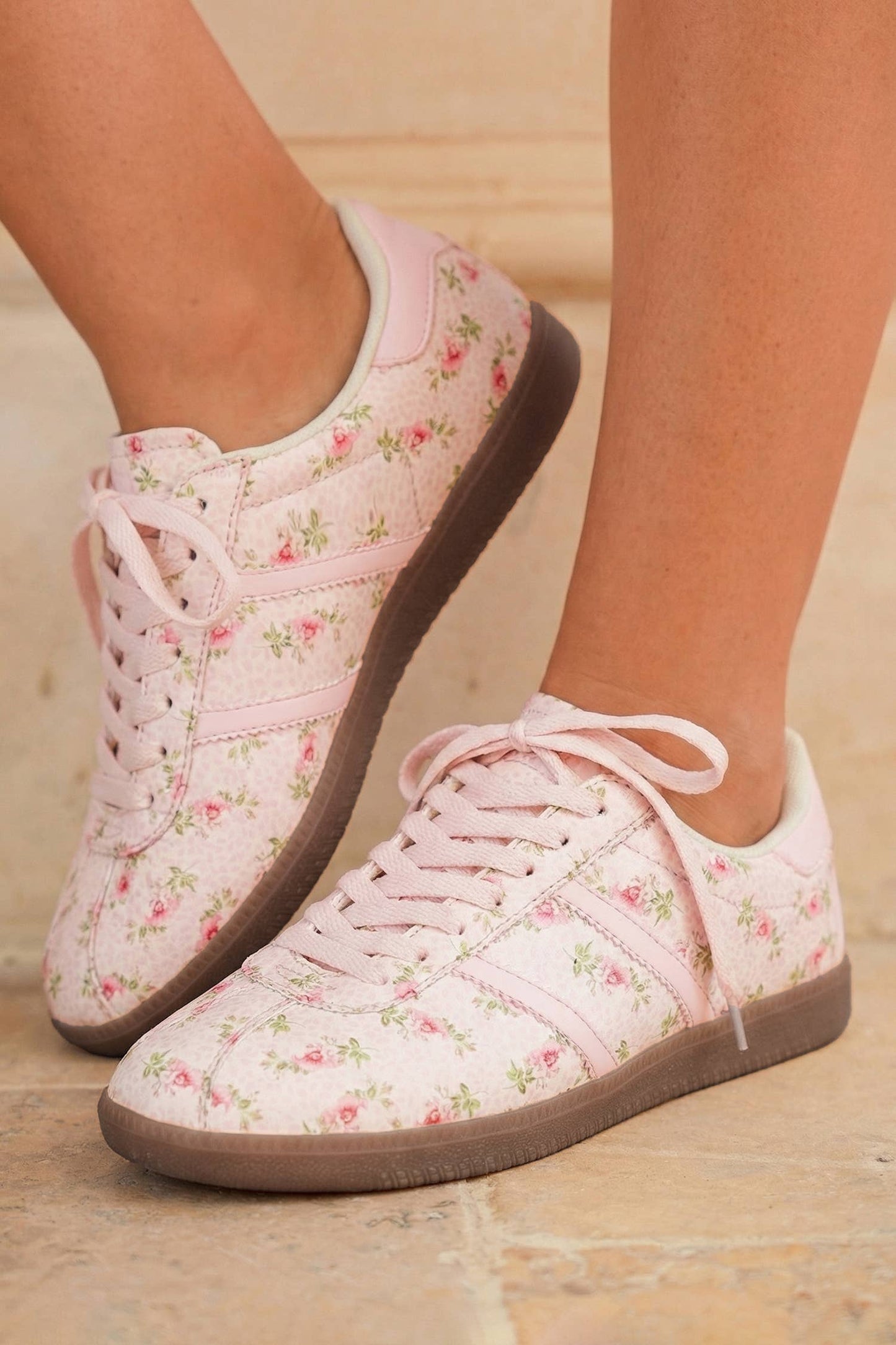 Floral Print Lace-up PU Leather Flat Shoes