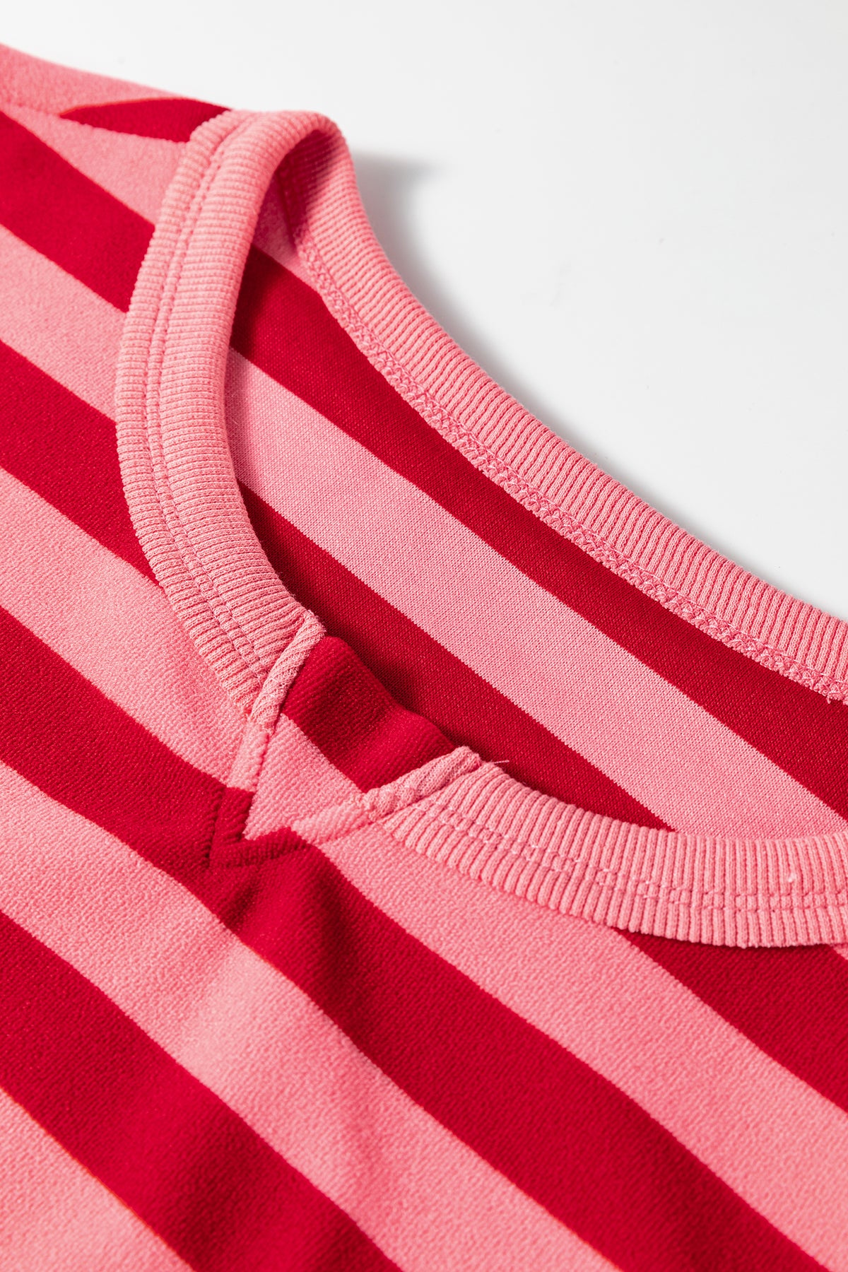 Red Stripe Dear-Lover two-piece drop shoulder pullover and loose pants set, casual loungewear for women.