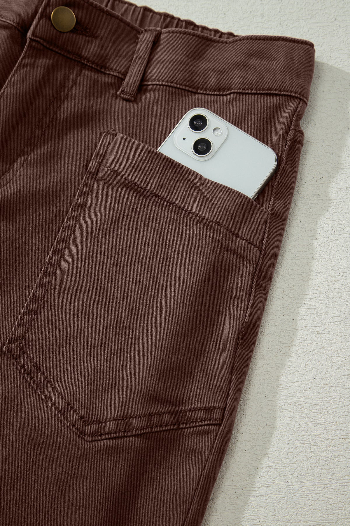 Square patch pocket ankle-length barrel jeans from Dear-Lover featuring a stylish fit and classic denim design.