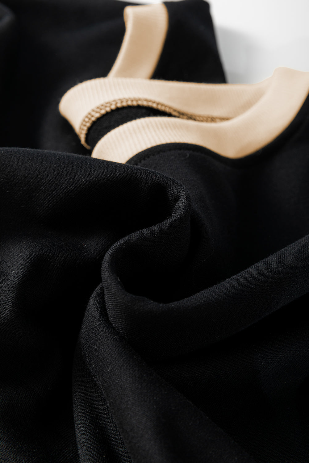 Rose Red Color Contrast Loose Pullover and Lace-up Waist Skort Set