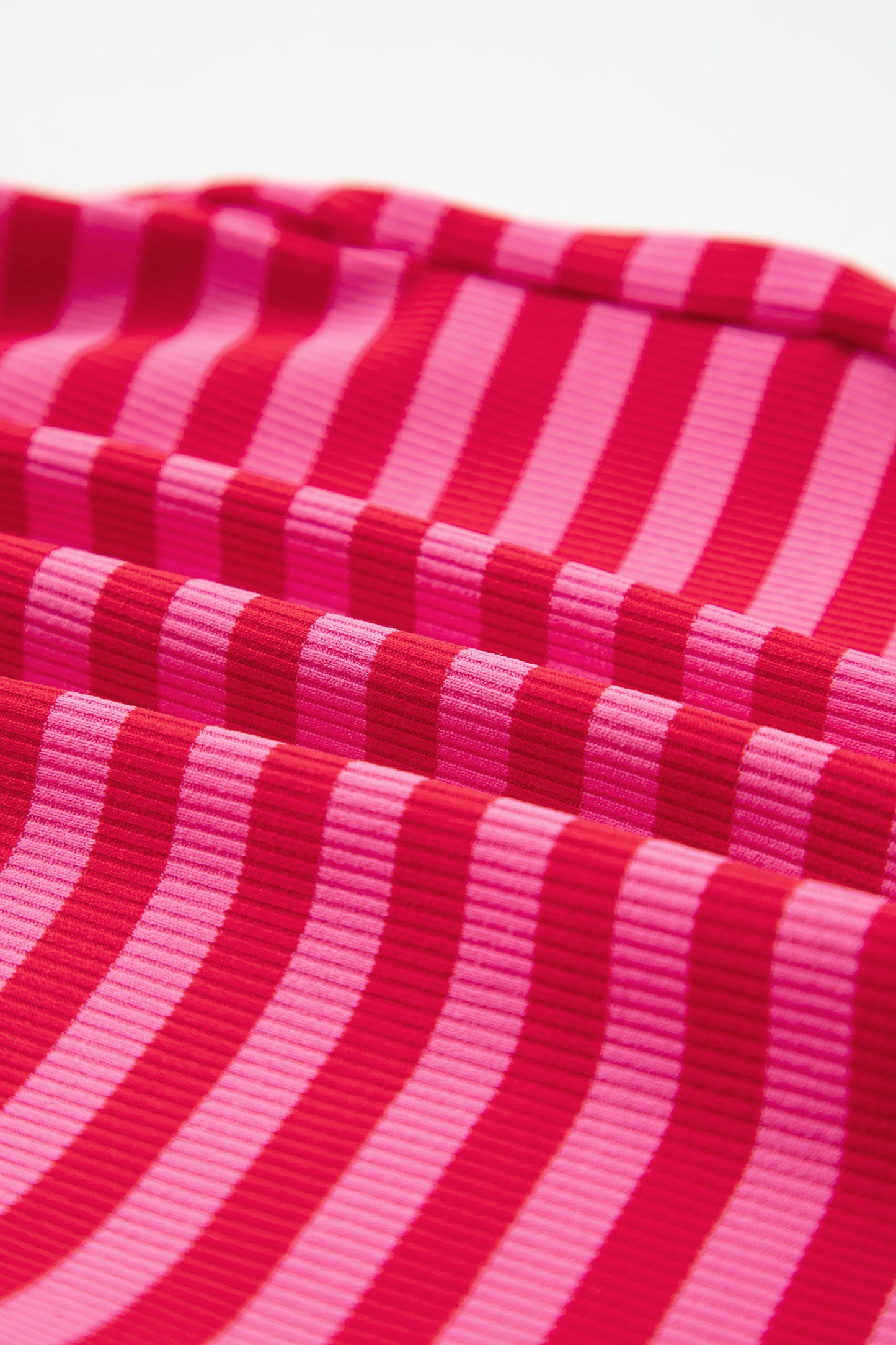 Rose Stripe Contrast Elastic Waist Casual Ribbed Shorts