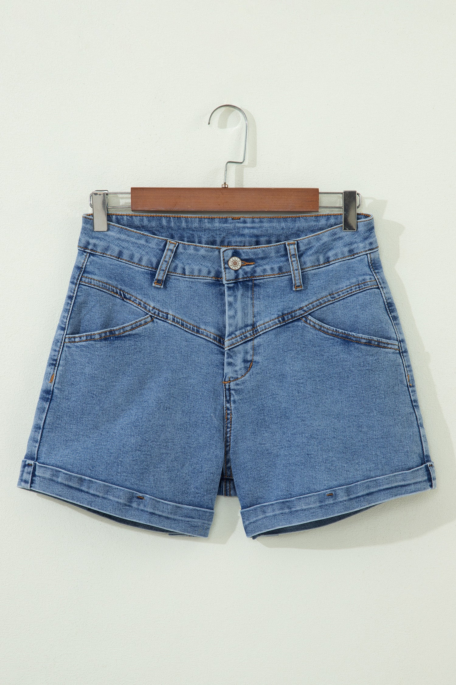 Ivy Seam Detail Pocketed Cuffed Hem Denim Shorts