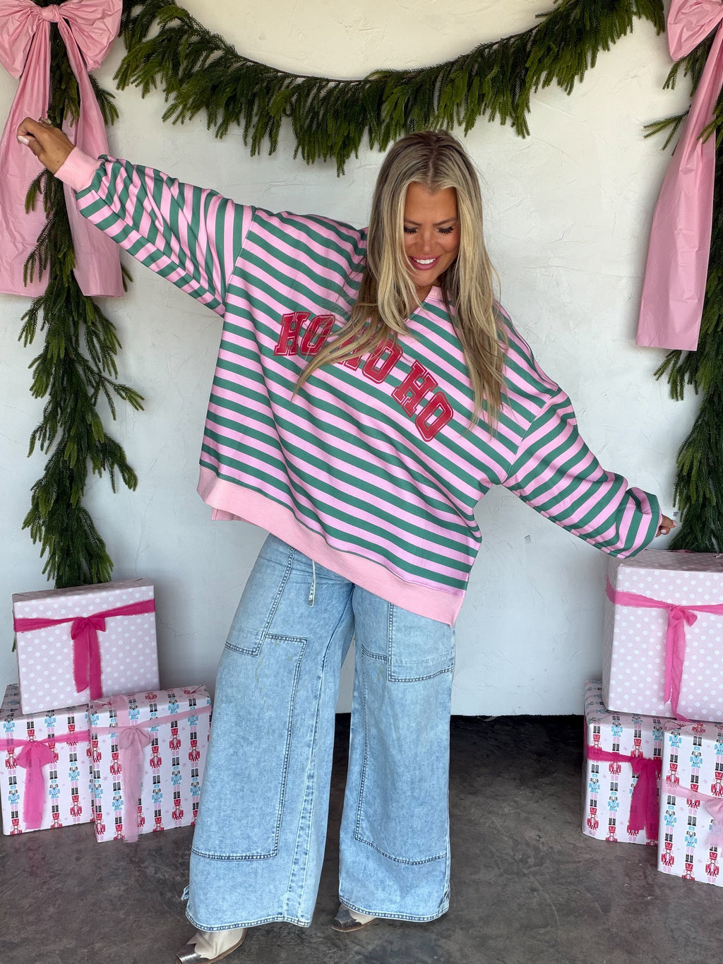 PREORDER- JOLLY & MERRY OVERSIZED PULLOVER