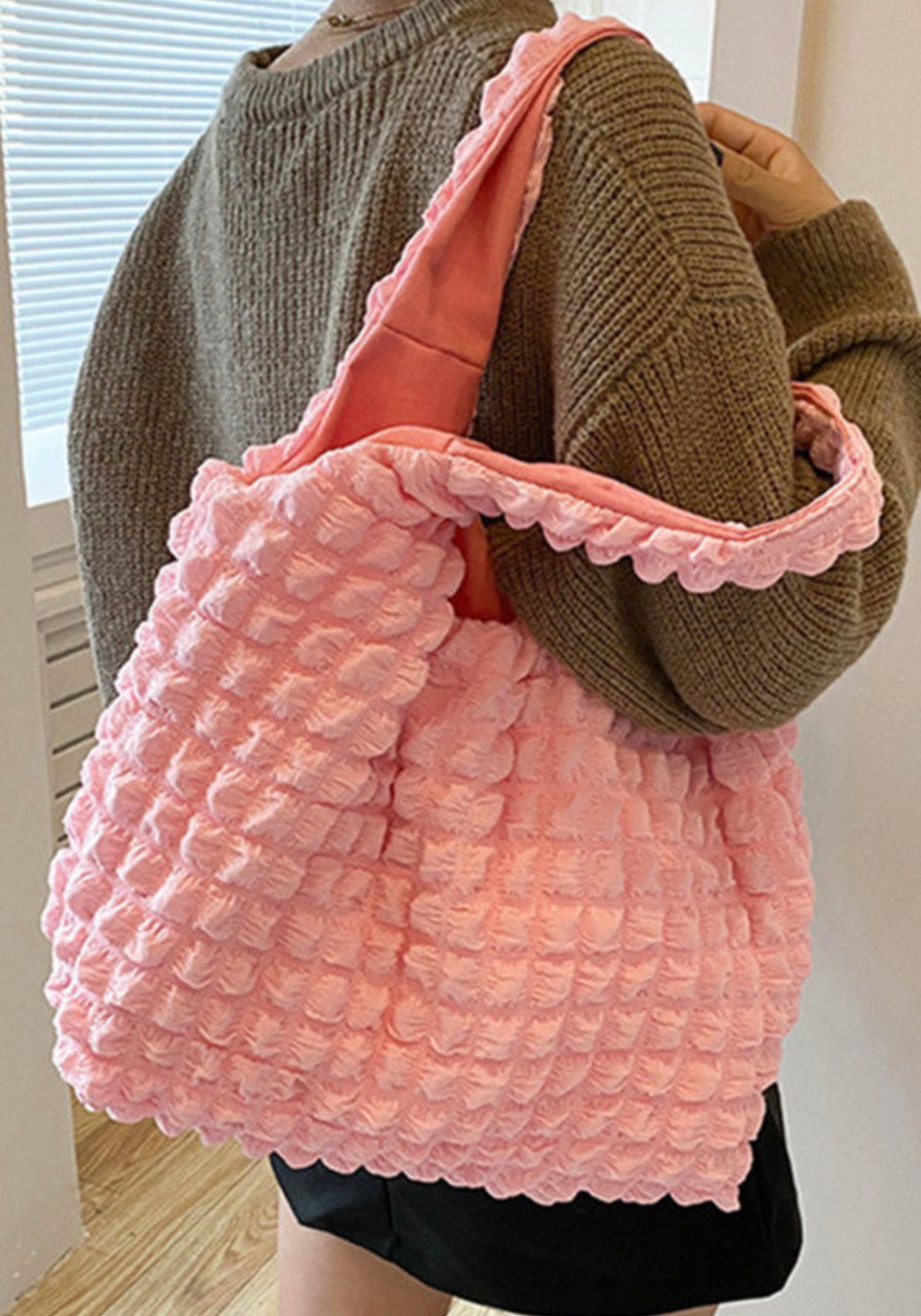 Puffy Texture Tote Bags