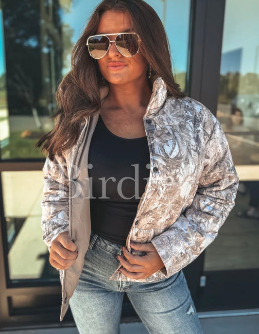 Reversible Puffer Jacket in Dark Camo