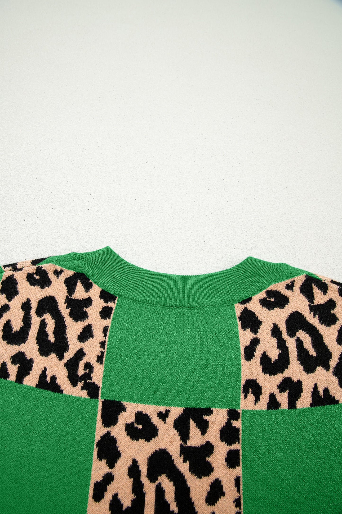 Green Leopard Checkerboard Short Sleeve Knit Sweater