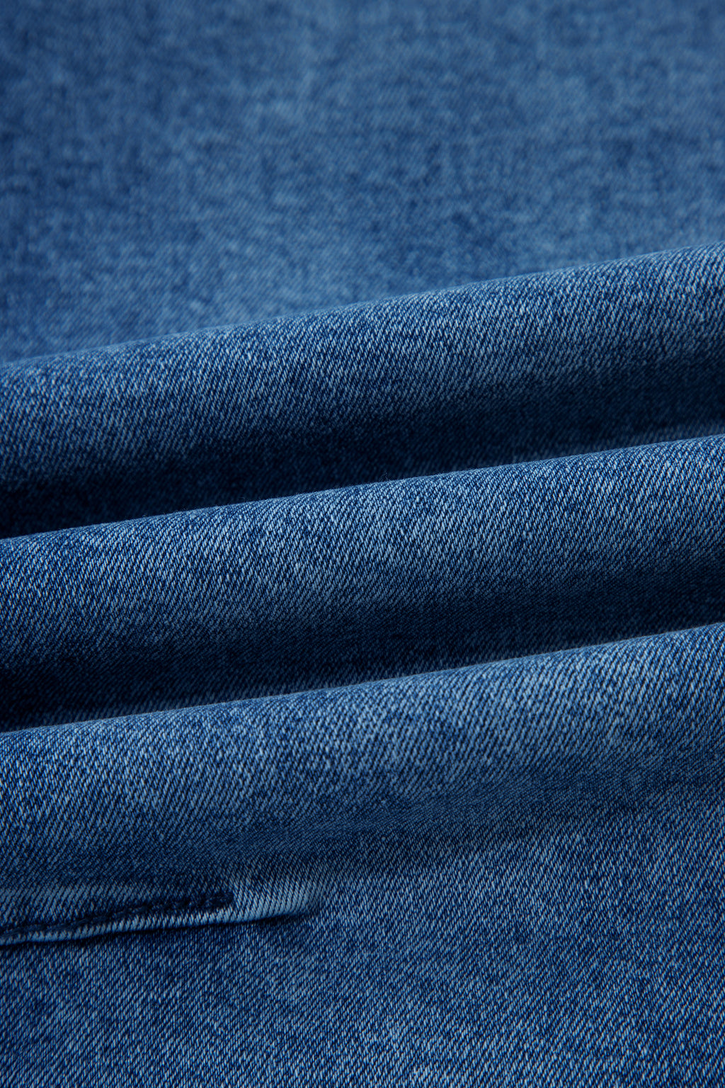 Frayed Cropped Straight Jeans