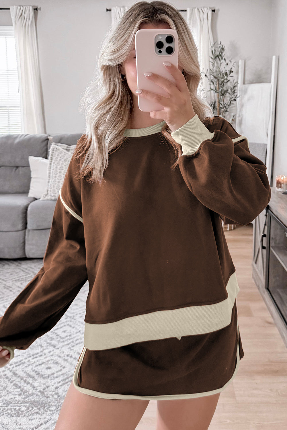 Rose Red Color Contrast Loose Pullover and Lace-up Waist Skort Set