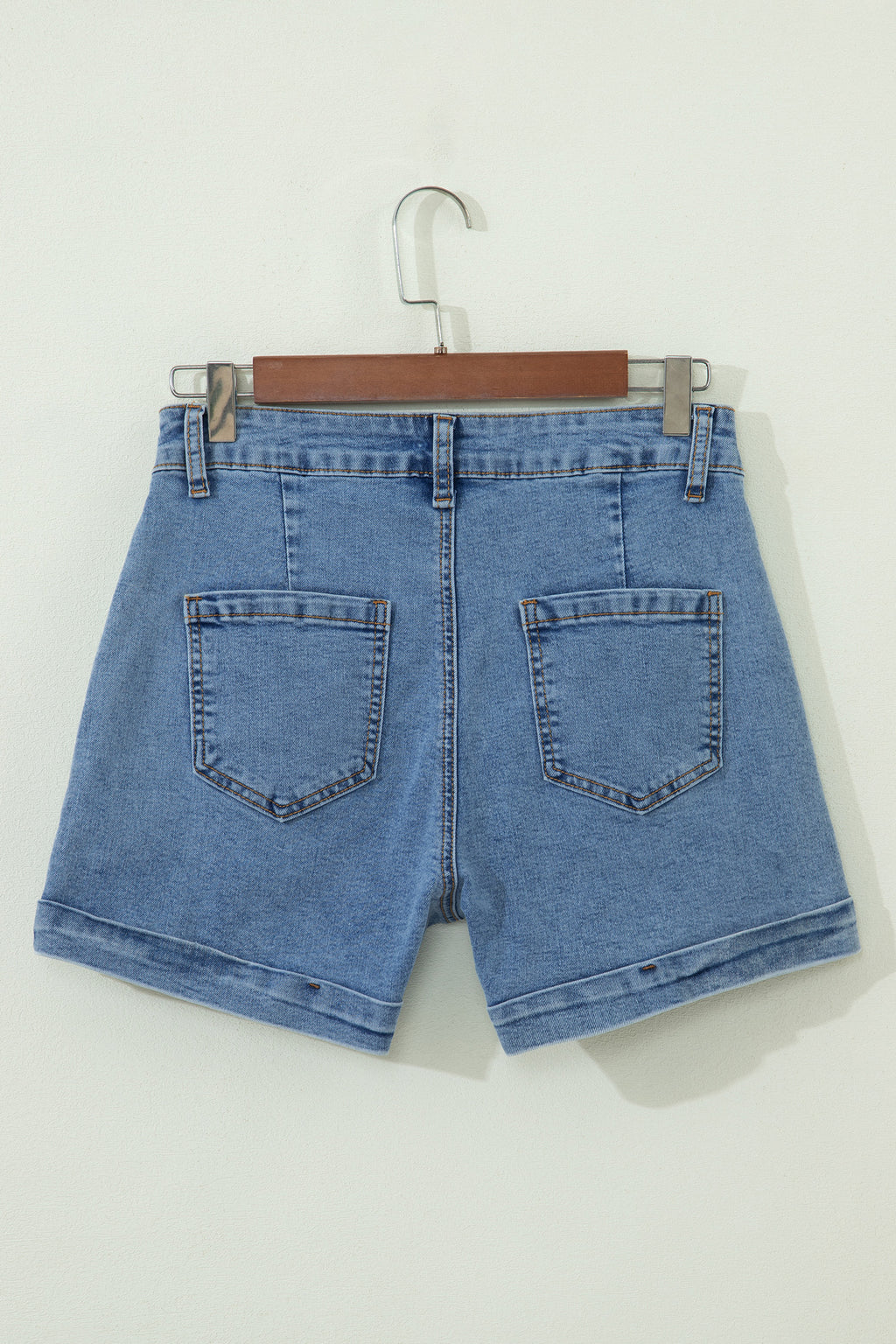 Ivy Seam Detail Pocketed Cuffed Hem Denim Shorts