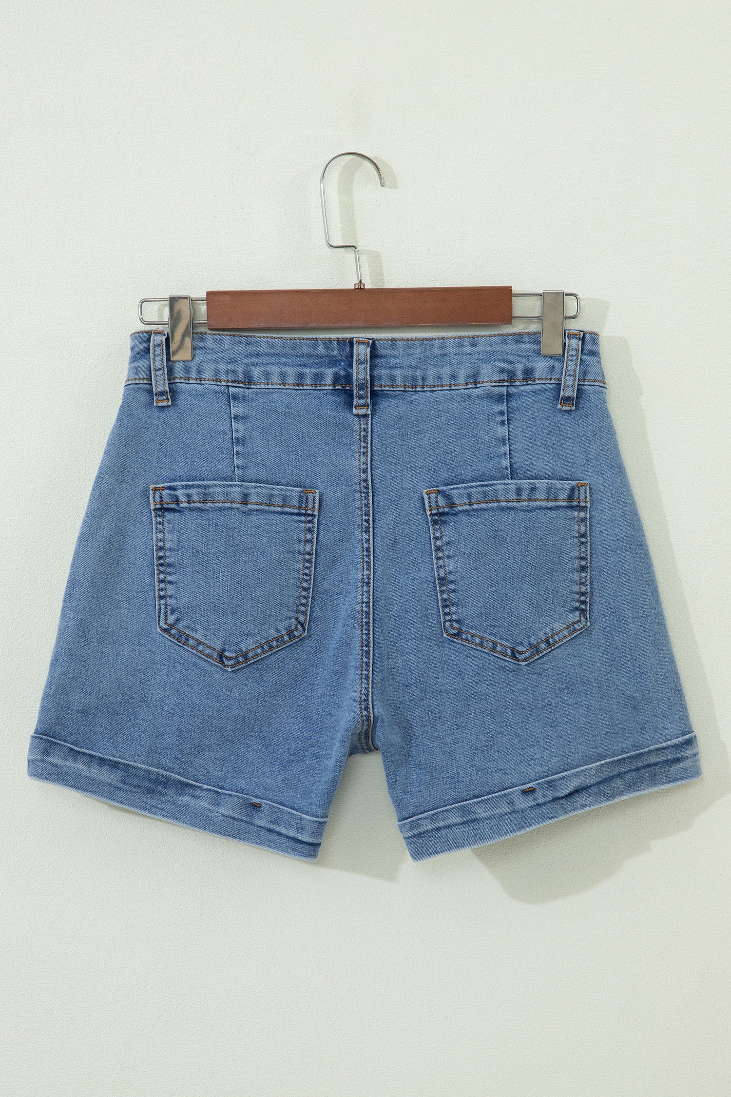 Ivy Seam Detail Pocketed Cuffed Hem Denim Shorts