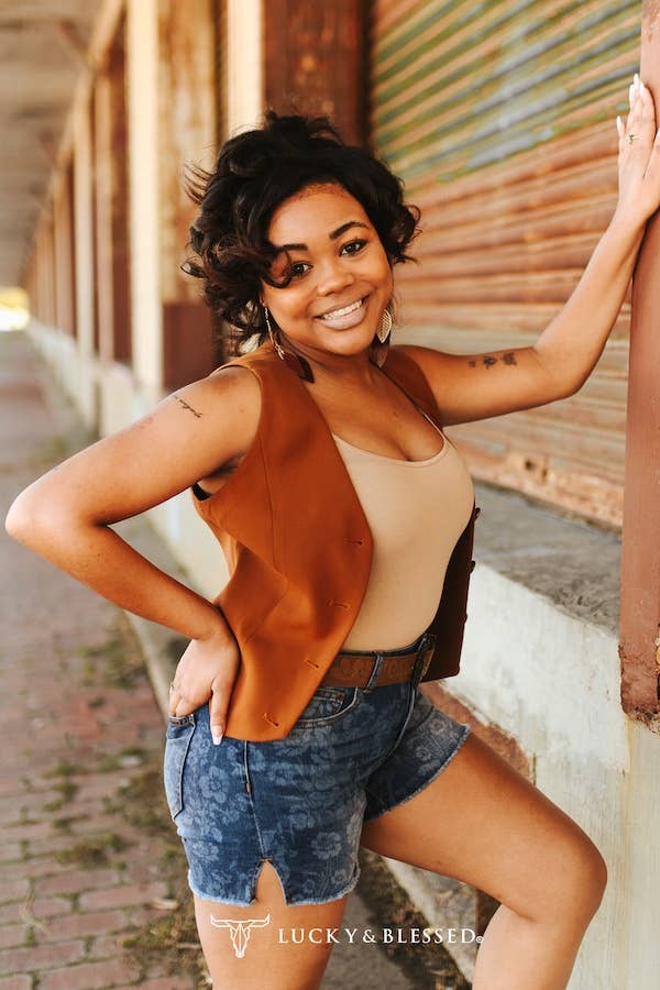 Plus Horse Floral Printed Frayed Hem MidRise SideSlit Shorts