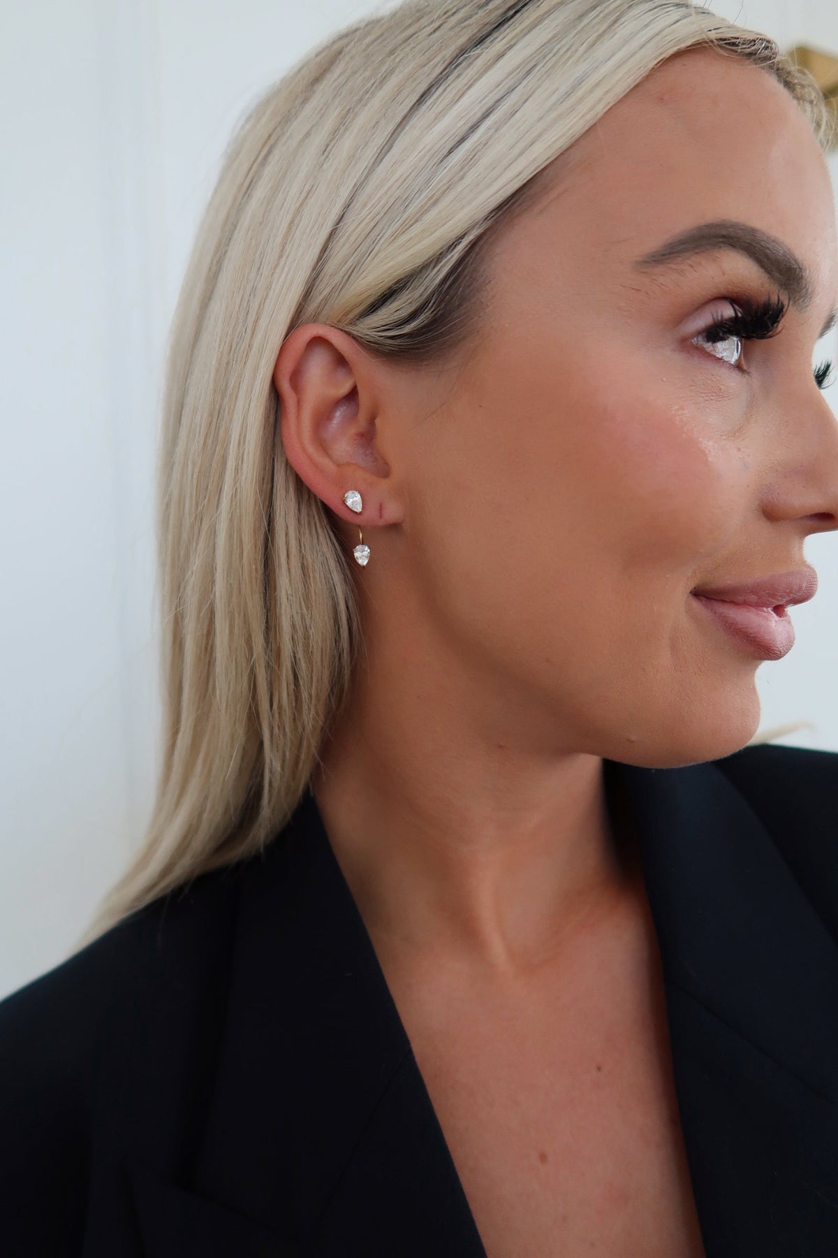 Chansuttpearls Olivia earrings featuring elegant pearl drops with gold accents on a white background.