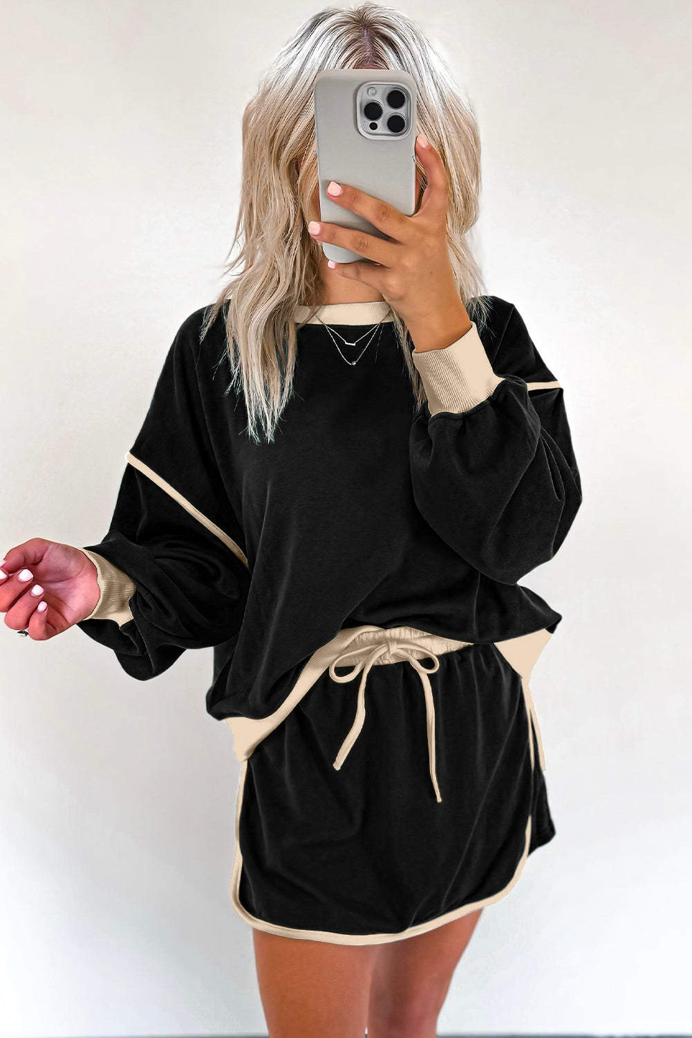 Rose Red Color Contrast Loose Pullover and Lace-up Waist Skort Set