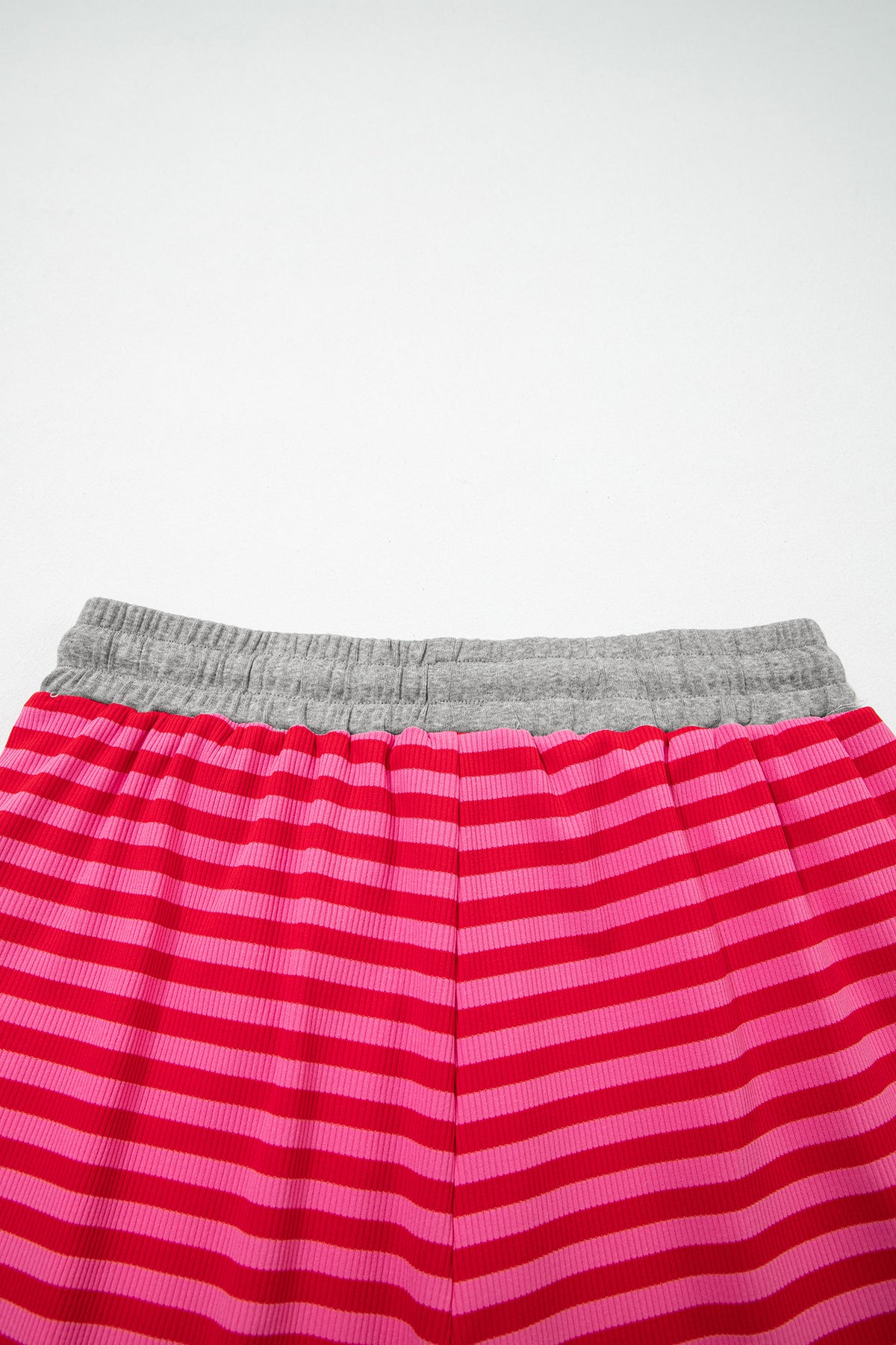 Dear-Lover Rose Stripe Contrast Elastic Waist Casual Ribbed Shorts, lightweight polyester and elastane, featuring a stylish rose stripe design.