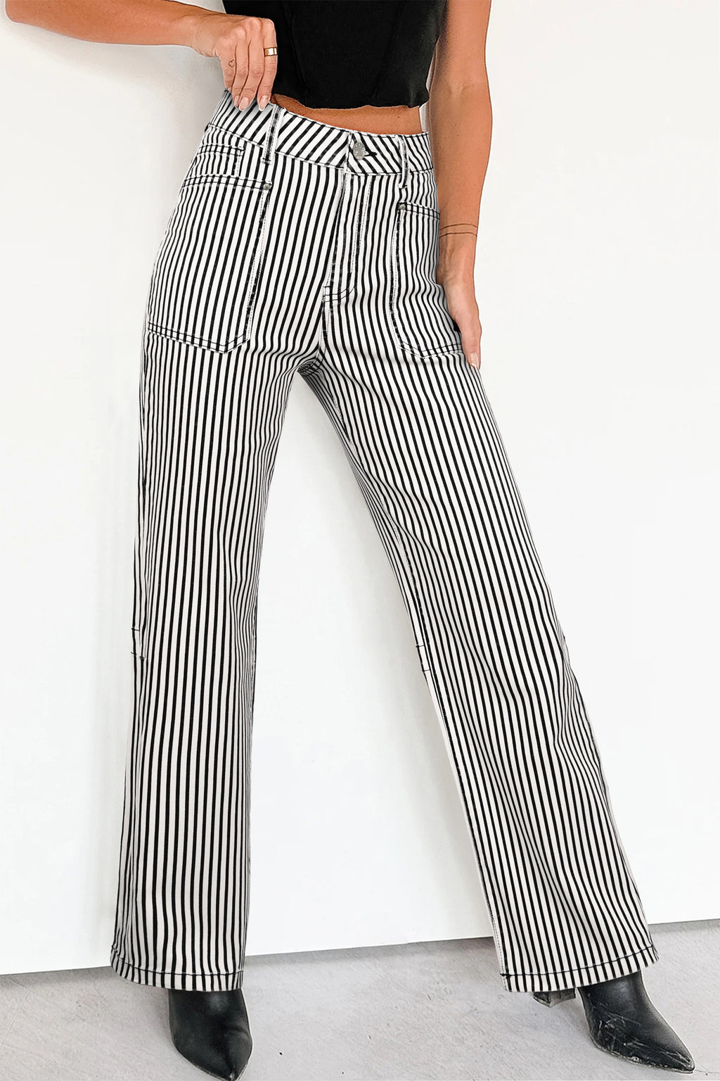 Black stripe patch pocket high waist denim jeans by Dear-Lover, with a shift fit and cotton-elastane blend, shown from the front.