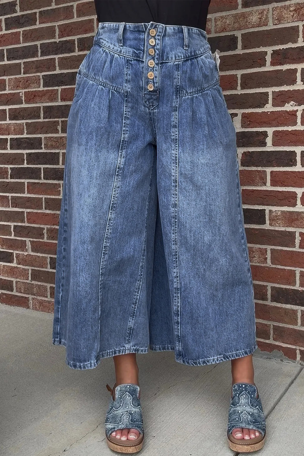 Dusk blue high-rise denim jeans with buttons, pleated design, cropped wide-leg style, made by Dear-Lover Dropshipping.