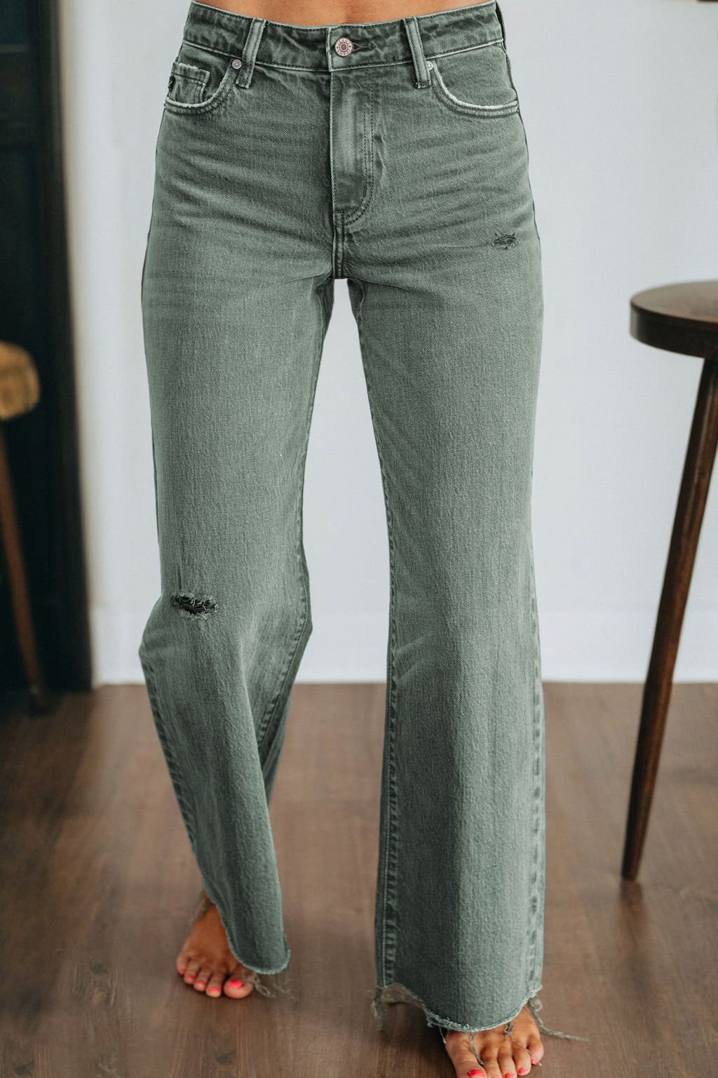 Four Leaf Clover distressed wide-leg jeans by Dear-Lover Dropshipping, showing raw edges and a relaxed fit in cotton-elastane fabric.