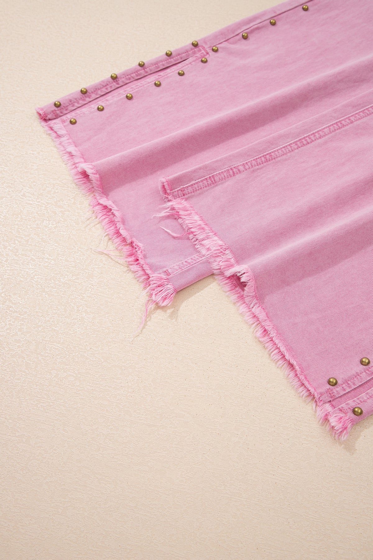Pink beaded side detail split loose jeans by Dear-Lover Dropshipping, stylish cotton denim bottoms with relaxed fit.