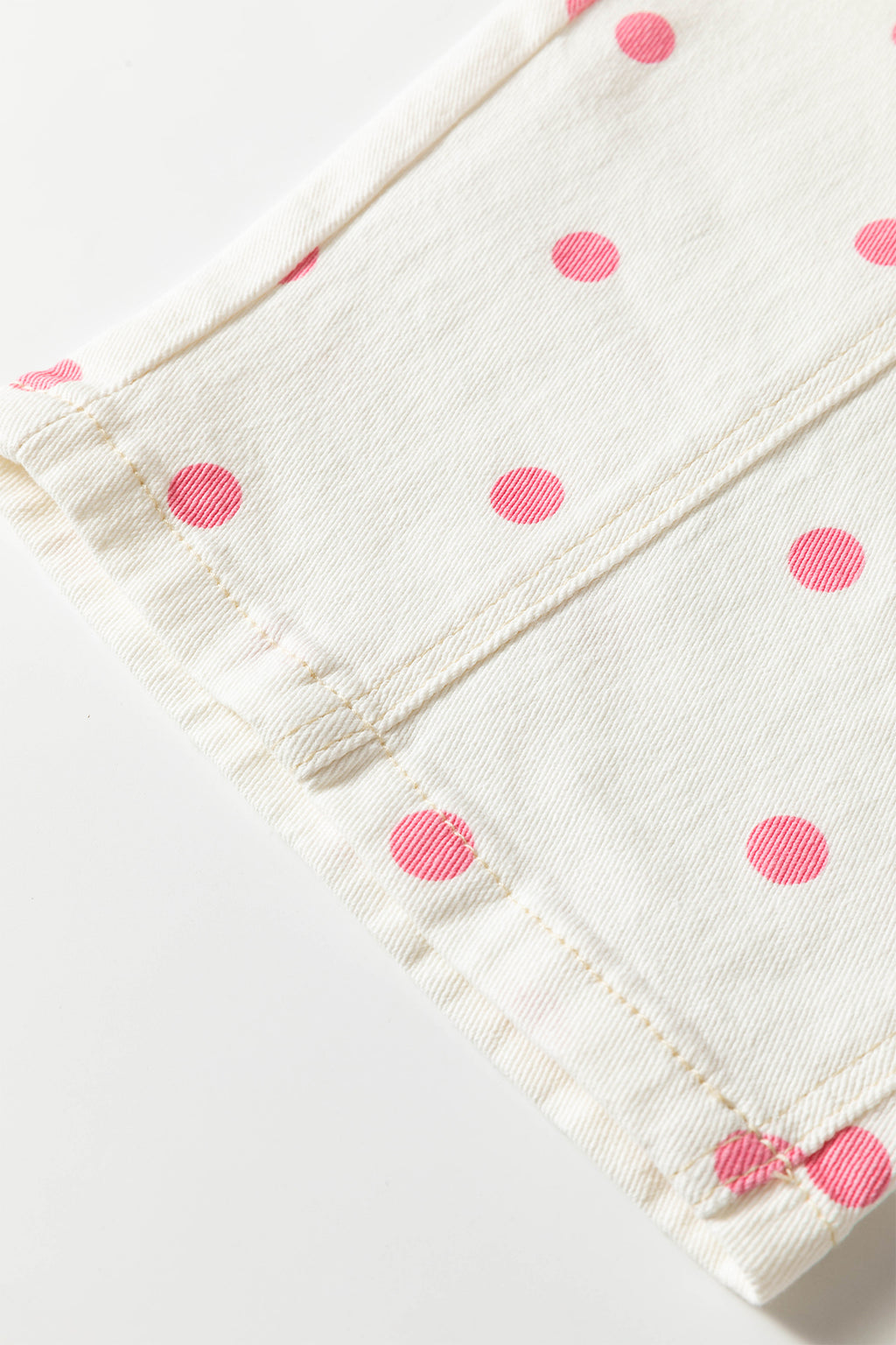 Pink polka dot print barrel jeans with seam details from Dear-Lover Dropshipping, made of cotton, polyester, and elastane for a comfortable fit.
