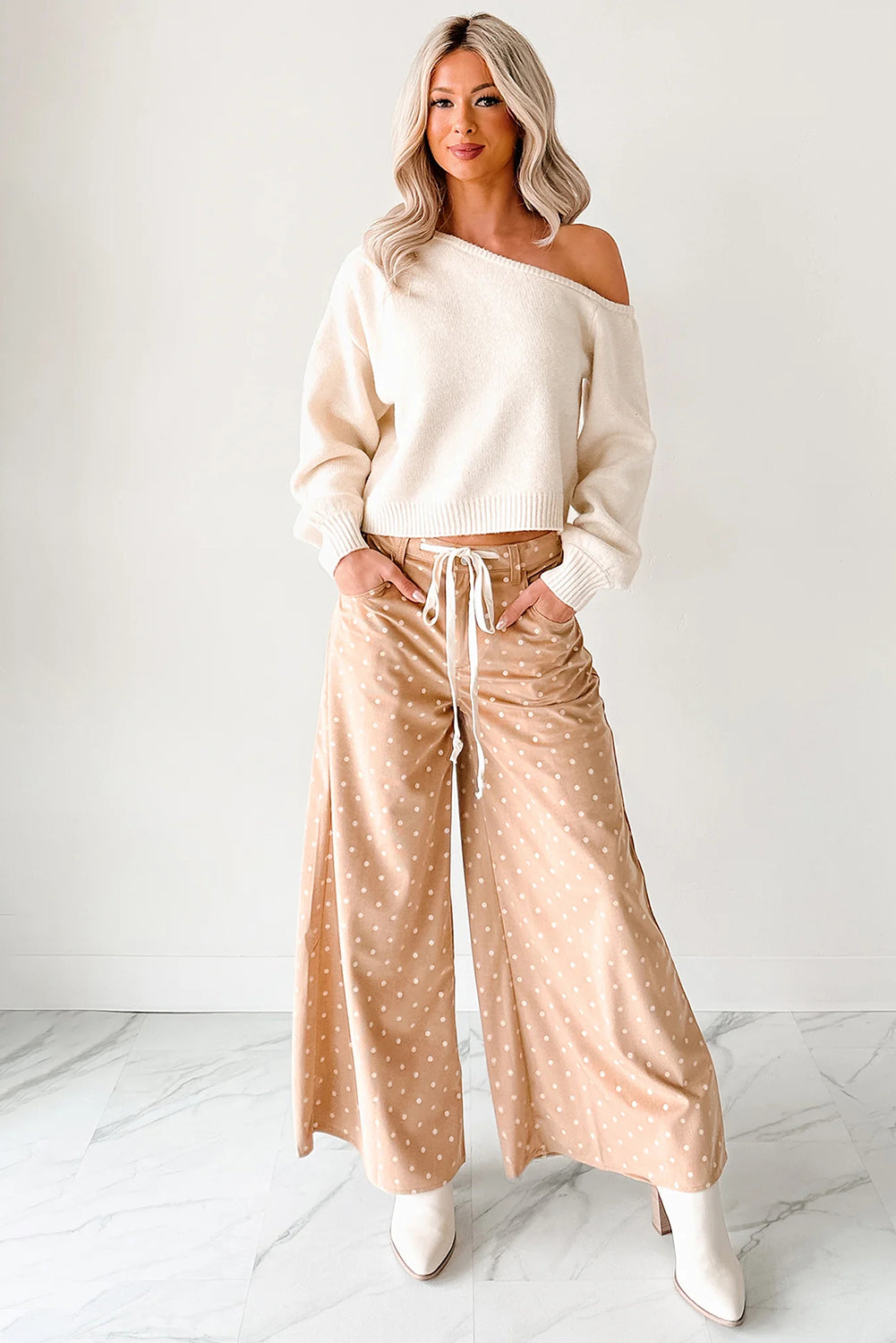 Khaki polka dot print drawstring wide-leg pants from Dear-Lover Dropshipping, made of lightweight polyester, stylish and comfortable.