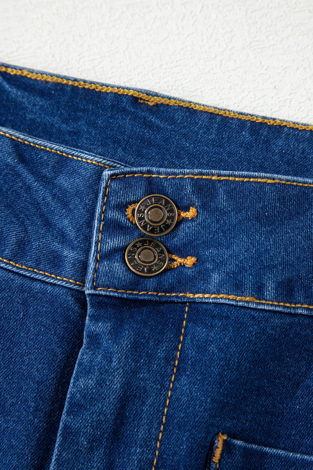 Sail blue denim wide-leg pants with patched pockets and hardware decor, made of cotton, polyester, and elastane, by Dear-Lover.