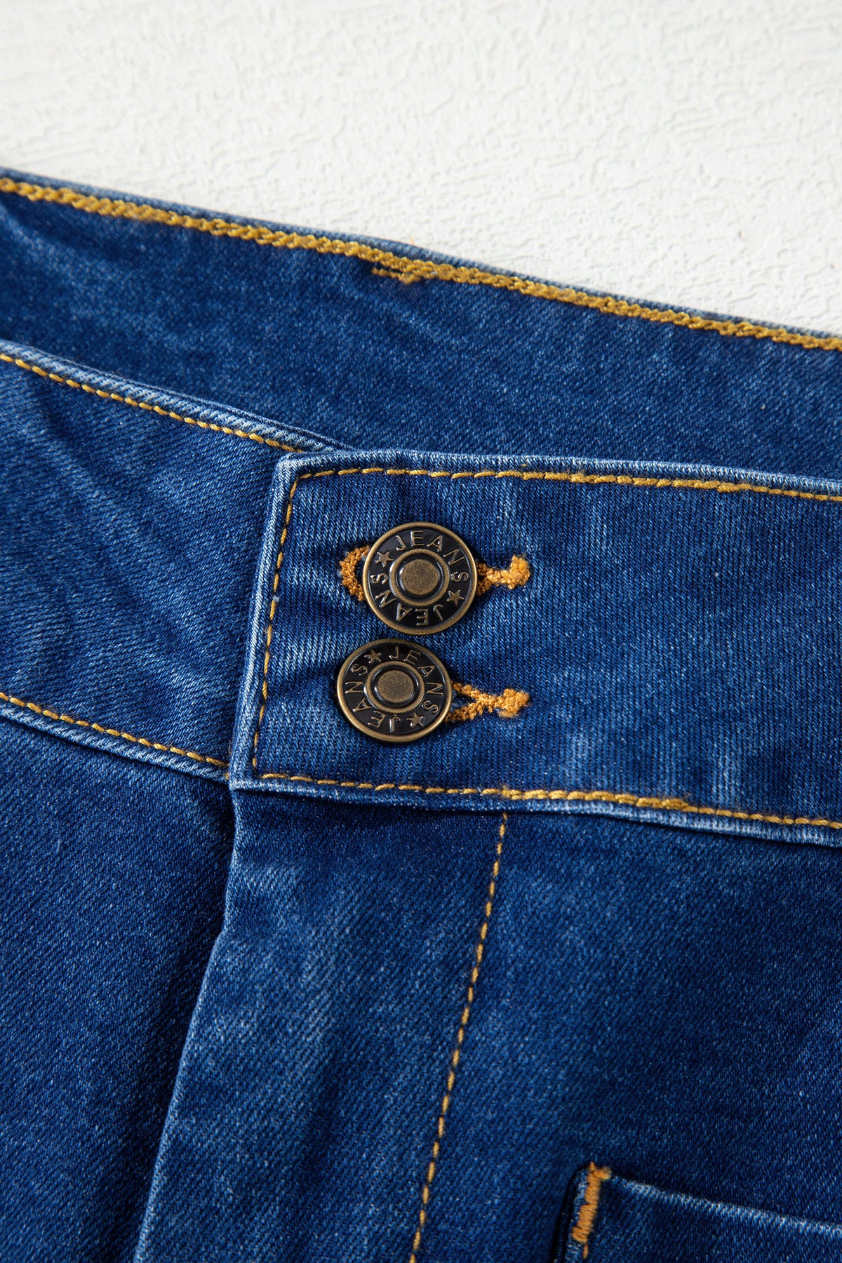 Sail blue denim wide-leg pants with patched pockets and hardware decor, made of cotton, polyester, and elastane, by Dear-Lover.