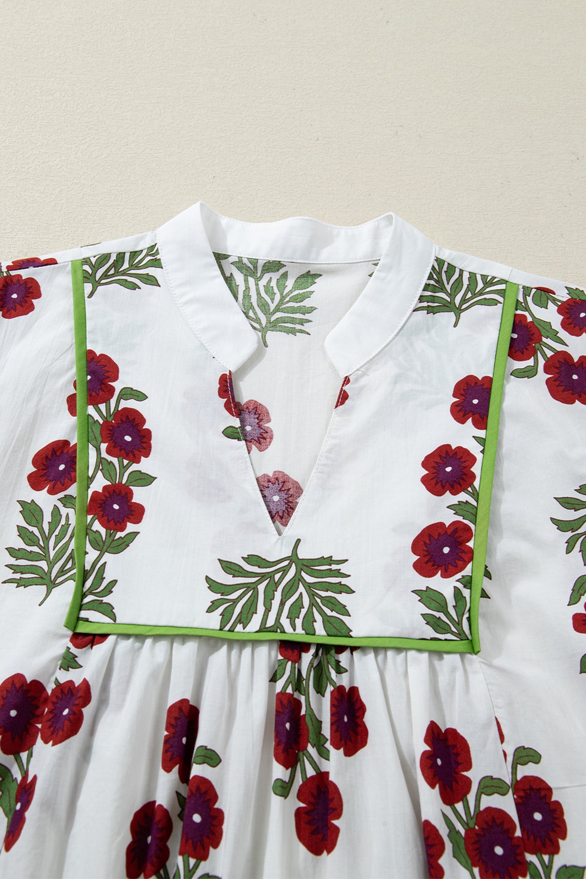 White floral dress with frilled V-neck, 3/4 sleeves, loose fit, made of 100% cotton, by Dear-Lover Dropshipping