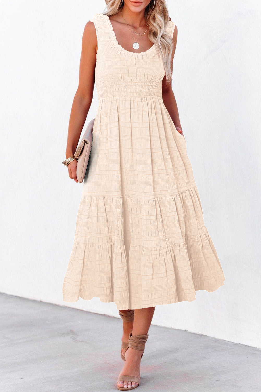 Green sleeveless midi dress with shirred pleats and square neckline from Dear-Lover, made of polyester and elastane.